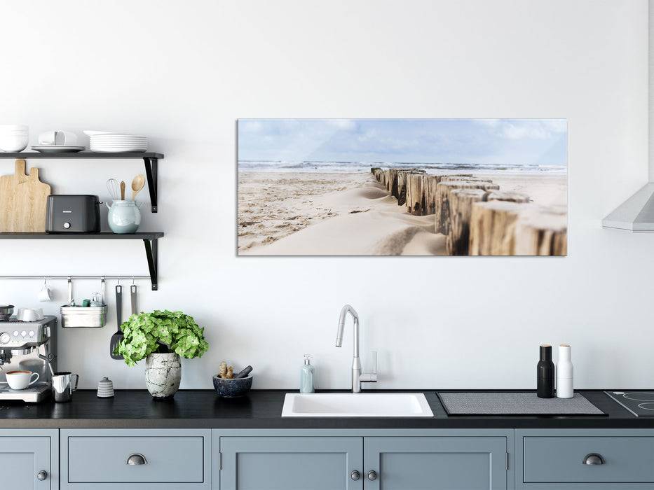 Pixxprint Nahaufnahme Steg aus Holzpföcken am Meer, Glasbild Panorama Online Outlet
