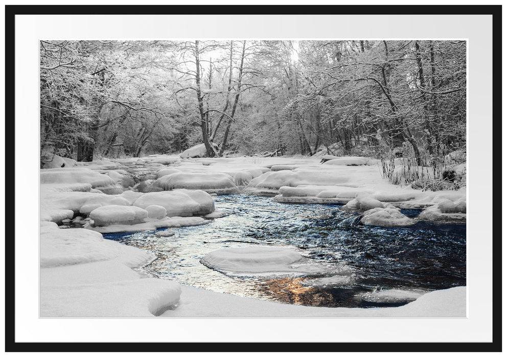 Pixxprint wunderschöner Bach im Winter, im Galerie-Passepartout Bilderrahmen