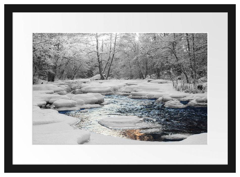 Pixxprint wunderschöner Bach im Winter, im Galerie-Passepartout Bilderrahmen Sonderangebot