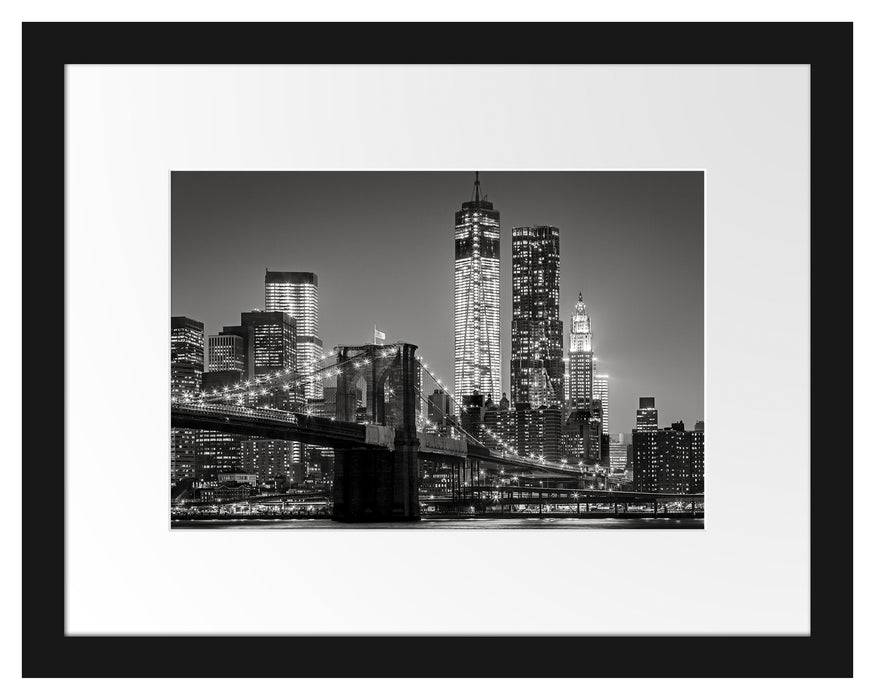 Pixxprint New York City Skyline bei Nacht, im Galerie-Passepartout Bilderrahmen Rabatt