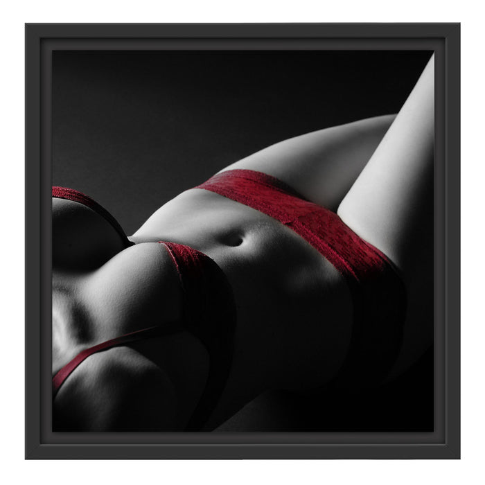 Pixxprint Frauenkörper in sexy roter Unterwäsche B&W Detail, im Schwebe-Effekt Bilderrahmen Osterangebot