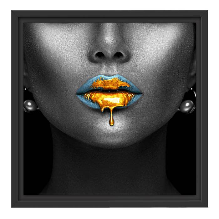 Pixxprint Frauenmund mit goldenem Gloss B&W Detail, im Schwebe-Effekt Bilderrahmen Heißer Verkauf