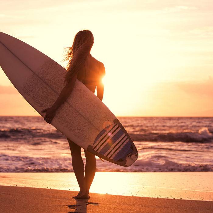 Pixxprint Surferin vor Sonnenuntergang, Glasbild Quadratisch Outlet