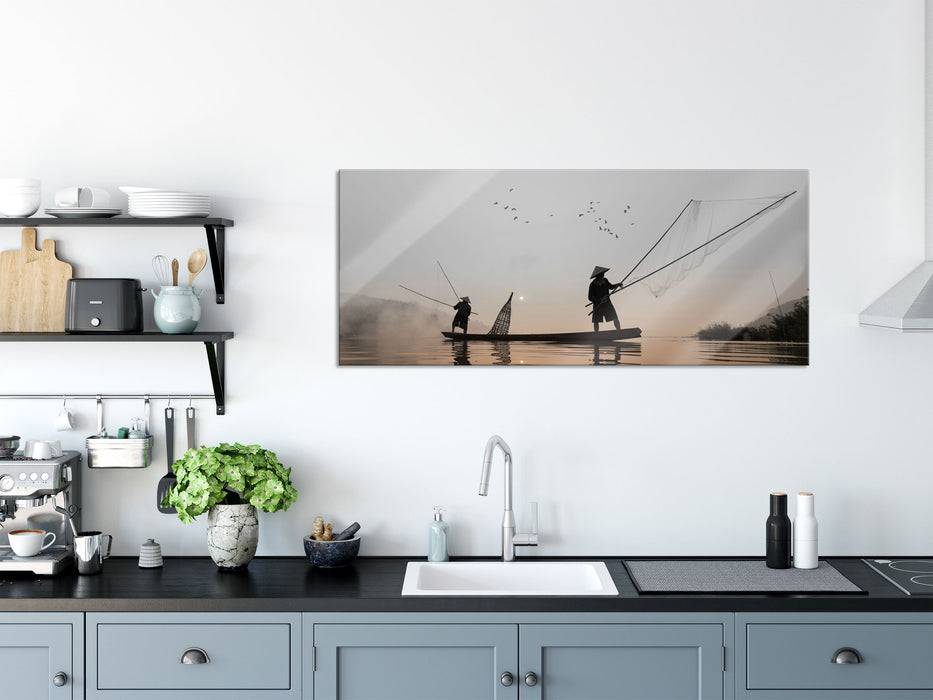 Pixxprint Fischer beim Angeln in Thailand, Glasbild Panorama Kostenloser Versand