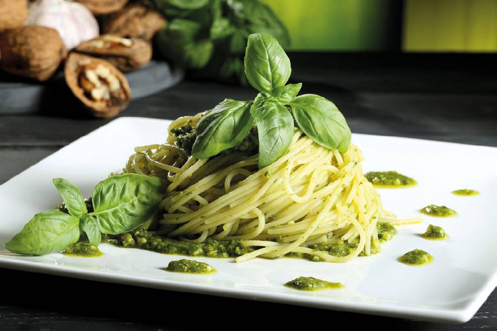 Pixxprint Spaghetti mit grünem Pesto, Glasbild Muttertagsangebot