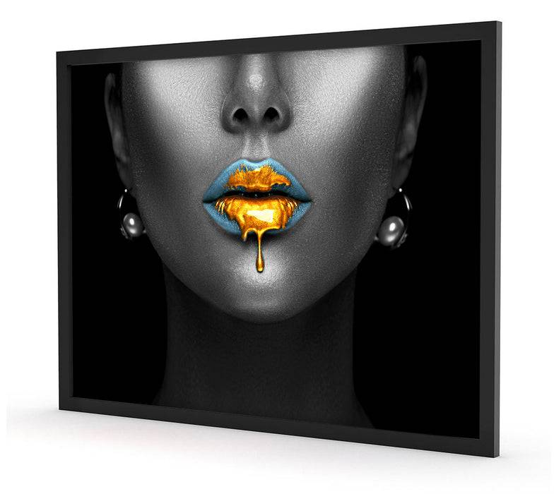 Pixxprint Frauenmund mit goldenem Gloss B&W Detail, Poster mit Bilderrahmen Zeitbegrenzte Promotion