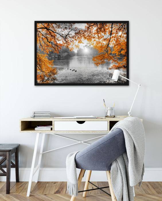 Pixxprint Herbstbäume um See bei Sonnenuntergang B&W Detail, Poster mit Bilderrahmen Bis zu 55% Rabatt