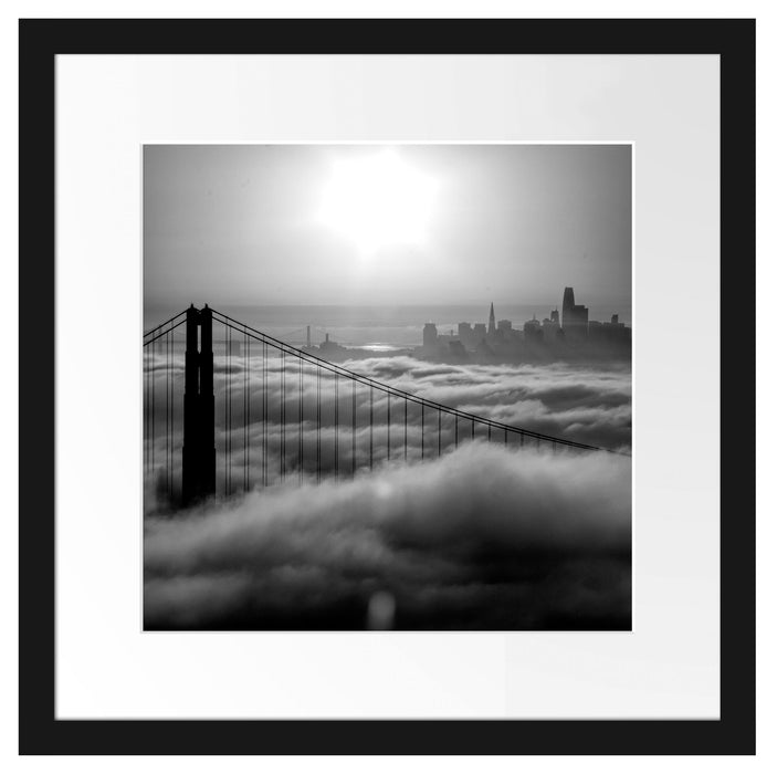 Pixxprint Golden Gate Bridge im Sonnenaufgang, Monochrome, im Galerie-Passepartout Bilderrahmen Black Friday