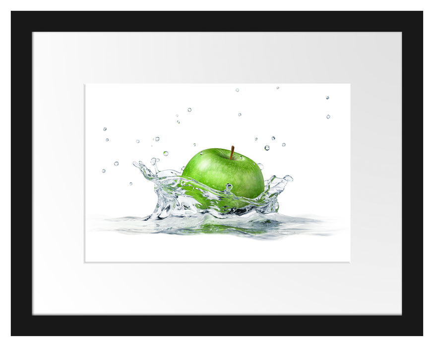 Pixxprint Grüner Apfel fällt in Wasser, im Galerie-Passepartout Bilderrahmen Sonderangebote