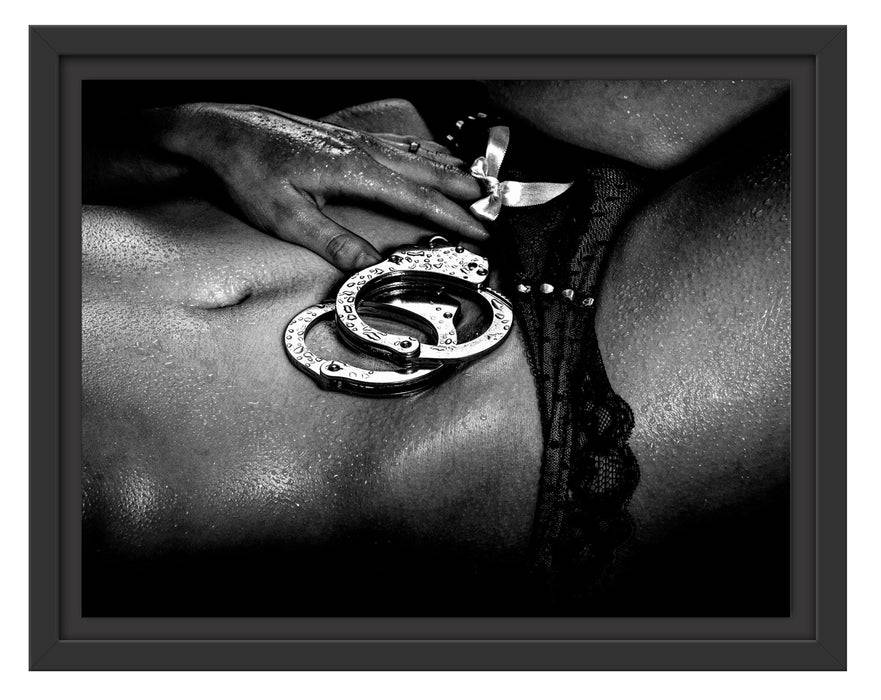 Pixxprint Sexy Frau Nahaufnahme Handschellen, Monochrome, im Schwebe-Effekt Bilderrahmen Cyber Monday