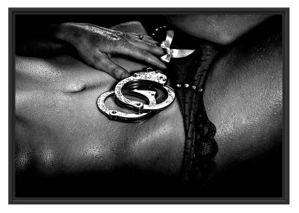 Pixxprint Sexy Frau Nahaufnahme Handschellen, Monochrome, im Schwebe-Effekt Bilderrahmen Cyber Monday