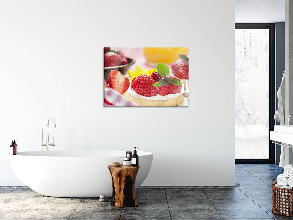 Pixxprint Leckere Erdbeertörtchen, Glasbild Günstig kaufen
