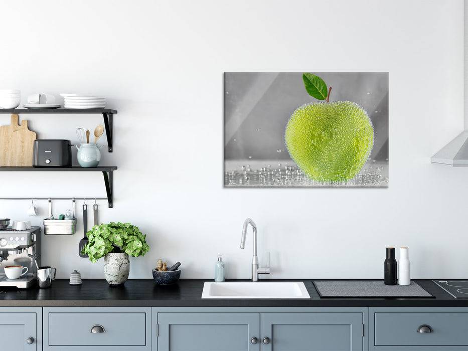 Pixxprint Grüner leckerer Apfel im Wasser, Glasbild Versandkostenfrei