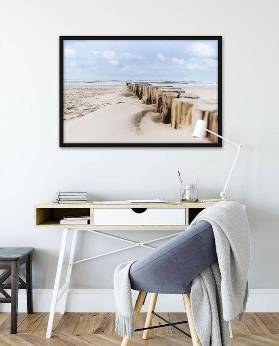 Pixxprint Nahaufnahme Steg aus Holzpföcken am Meer, Poster mit Bilderrahmen Tägliche Deals