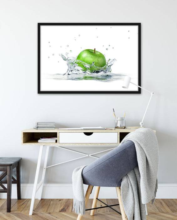 Pixxprint Grüner Apfel fällt in Wasser, Poster mit Bilderrahmen Hotsell