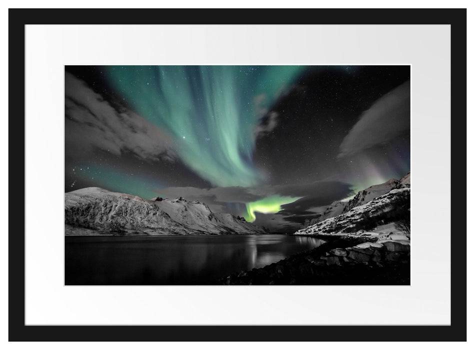 Pixxprint Polarlichter über Bergen, im Galerie-Passepartout Bilderrahmen Bis zu 55% Rabatt