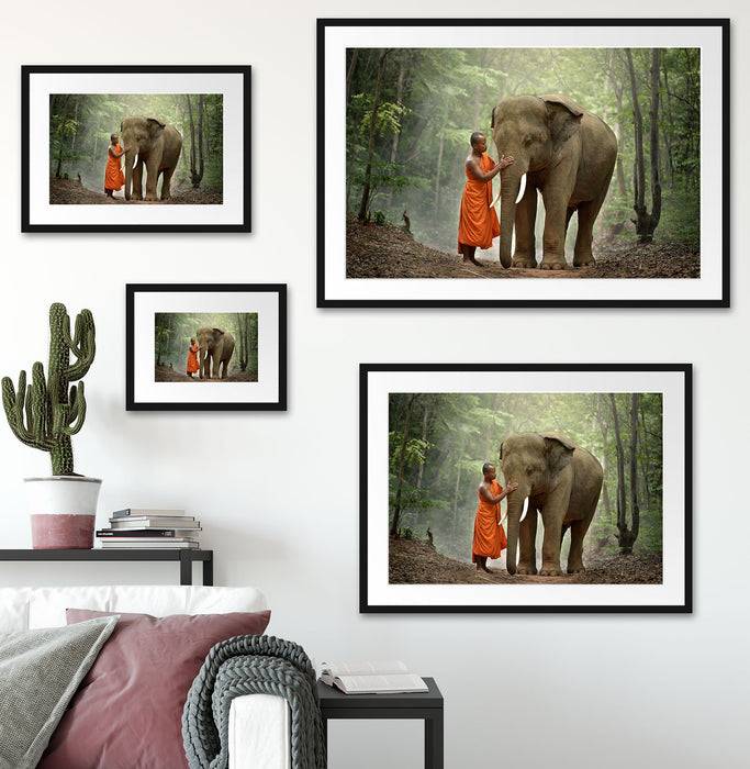 Pixxprint wunderschöner Elefant mit Mönch, im Galerie-Passepartout Bilderrahmen Räumungsverkauf