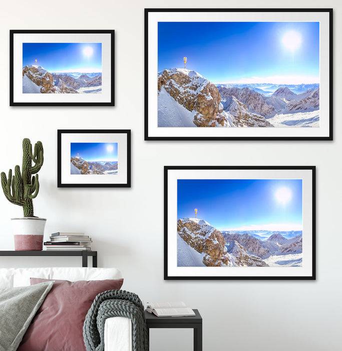 Pixxprint Zugspitze im Sonnenlicht, im Galerie-Passepartout Bilderrahmen Sonderangebote