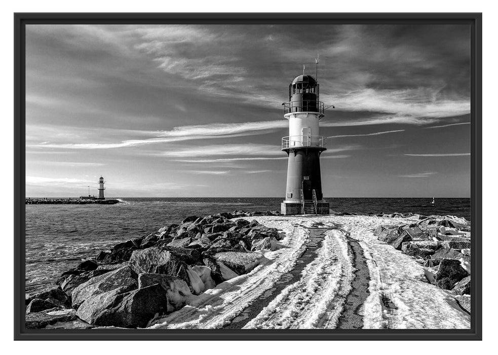 Pixxprint Molentürme in Warnemünde im Winter, Monochrome, im Schwebe-Effekt Bilderrahmen Nur noch ein Tag übrig
