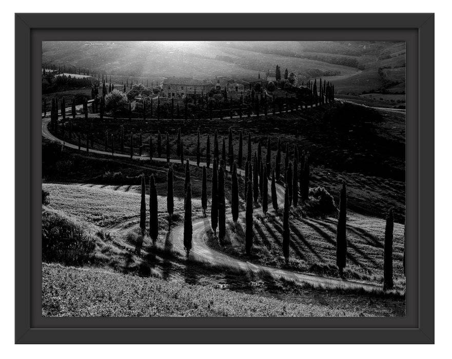Pixxprint Straße in der Toskana im Sonnenuntergang, Monochrome, im Schwebe-Effekt Bilderrahmen 50% Rabatt für begrenzte Zeit