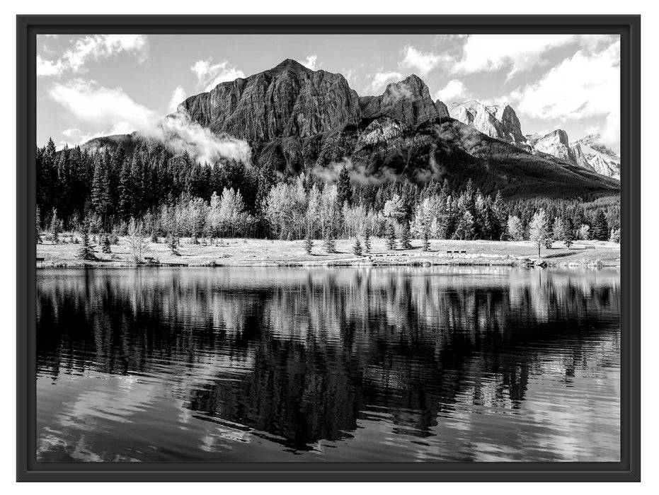 Pixxprint Kanadischer Herbstwald und Berge am See, Monochrome, im Schwebe-Effekt Bilderrahmen Verkauf