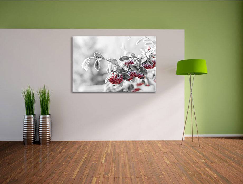 Pixxprint Vogelbeeren im frostigen Winter, Leinwandbild Letzte 3 Tage