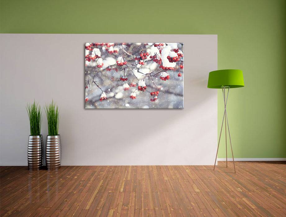 Pixxprint Vogelbeeren mit Schnee bedeckt, Leinwandbild Blitzangebot