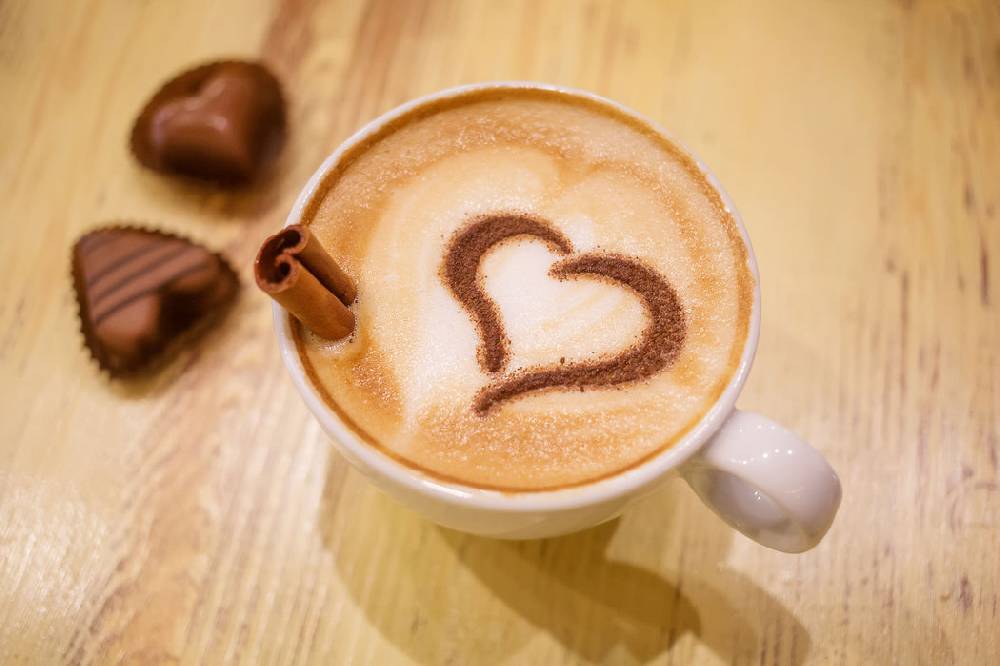 Pixxprint Leckerer Cappucino mit Herz, Glasbild Top Angebot