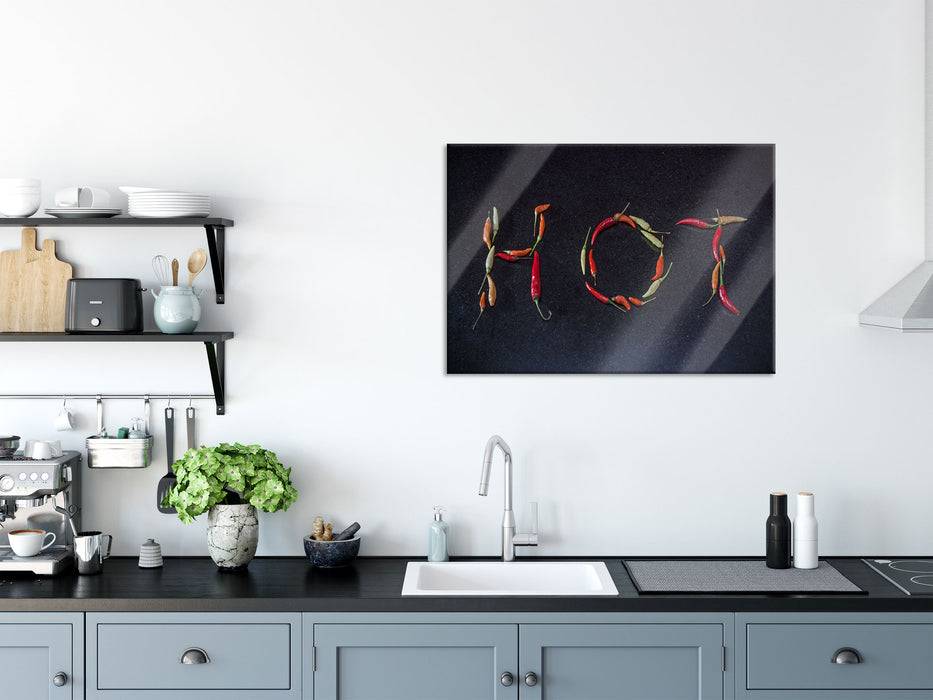 Pixxprint Chilis zu dem Wort Hot geformt, Glasbild Zeitlich begrenztes Angebot