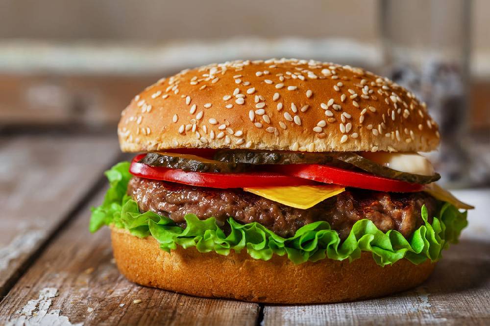 Pixxprint Burger mit Tomaten, Glasbild Super Rabatt
