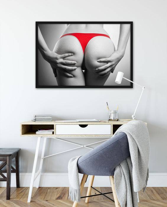 Pixxprint sexy Frauenpo in rotem String, Poster mit Bilderrahmen Versandkostenfrei