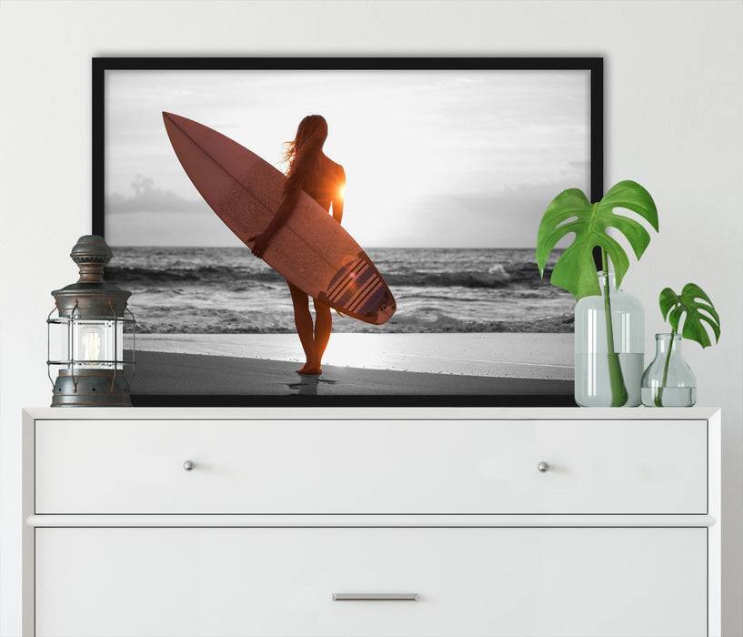 Pixxprint Surferin vor Sonnenuntergang, Poster mit Bilderrahmen Saisonschlussverkauf