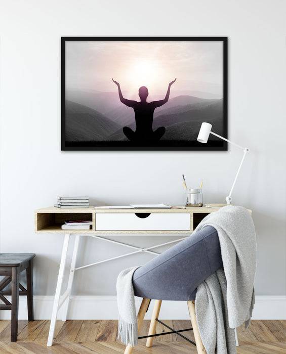 Pixxprint Yoga in den Bergen, Poster mit Bilderrahmen Zeitlich begrenztes Angebot