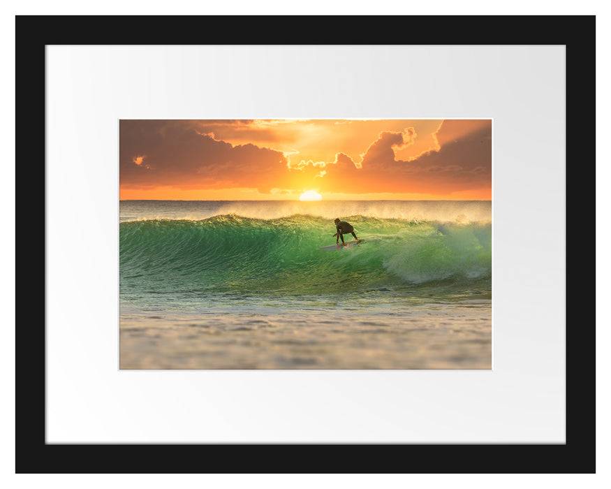 Pixxprint Surfen im Sonnenuntergang, im Galerie-Passepartout Bilderrahmen Nur noch ein Tag übrig