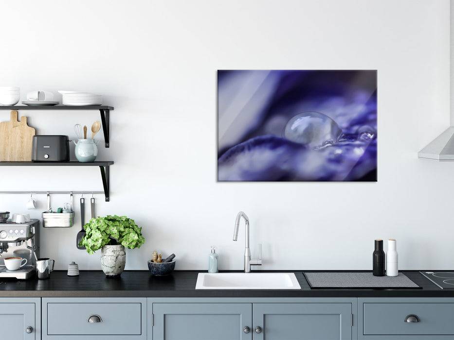 Pixxprint Nahaufnahme lila Wassertropfen, Glasbild Flash Sale