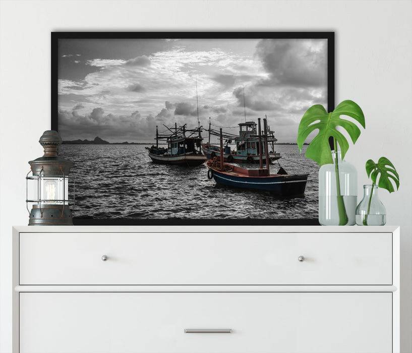 Pixxprint thailändische Fischerboote im Meer, Poster mit Bilderrahmen Discount Store für neue Produkte