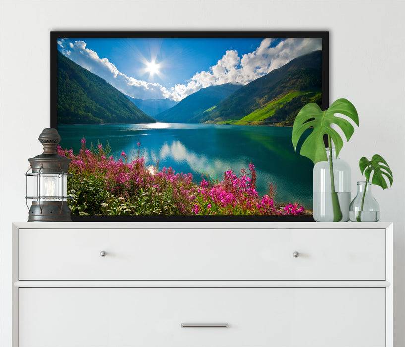 Pixxprint Blumenwiese See, Poster mit Bilderrahmen Großer Ausverkauf