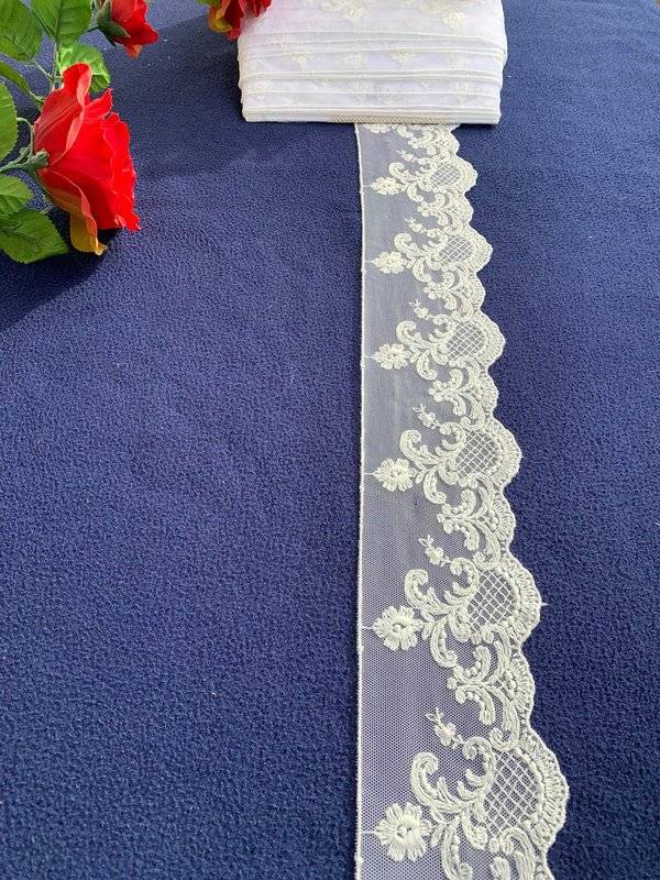 Plauener Spitze Sinfonie der Blume 8cm/weiss Nur für heute